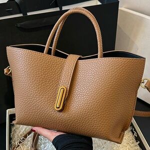 Elegant Tan Handbag